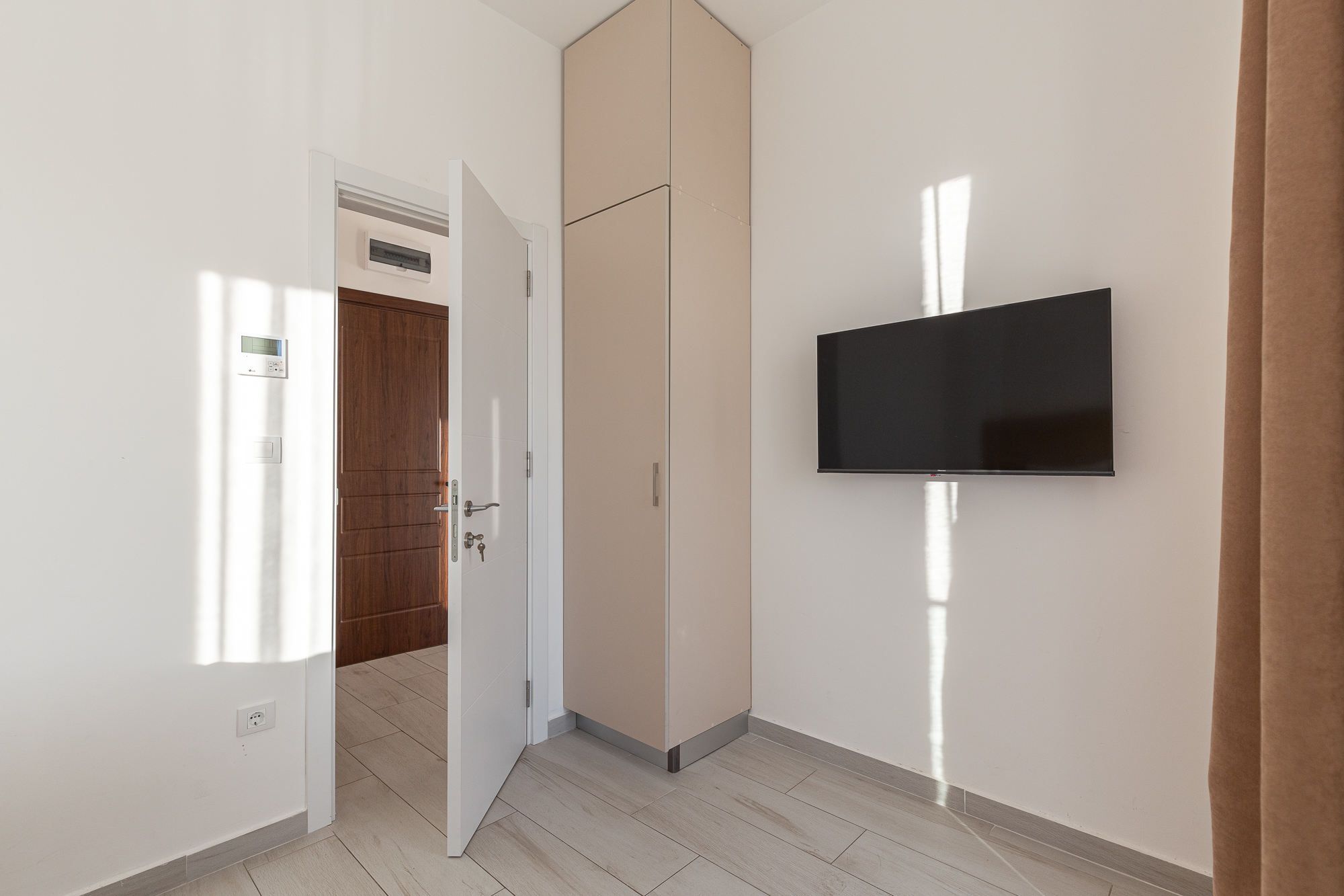 Image of Hotel - 10 Bedrooms - 2 Bathrooms for Sale in Budva-Budva-Montenegro, Image 7